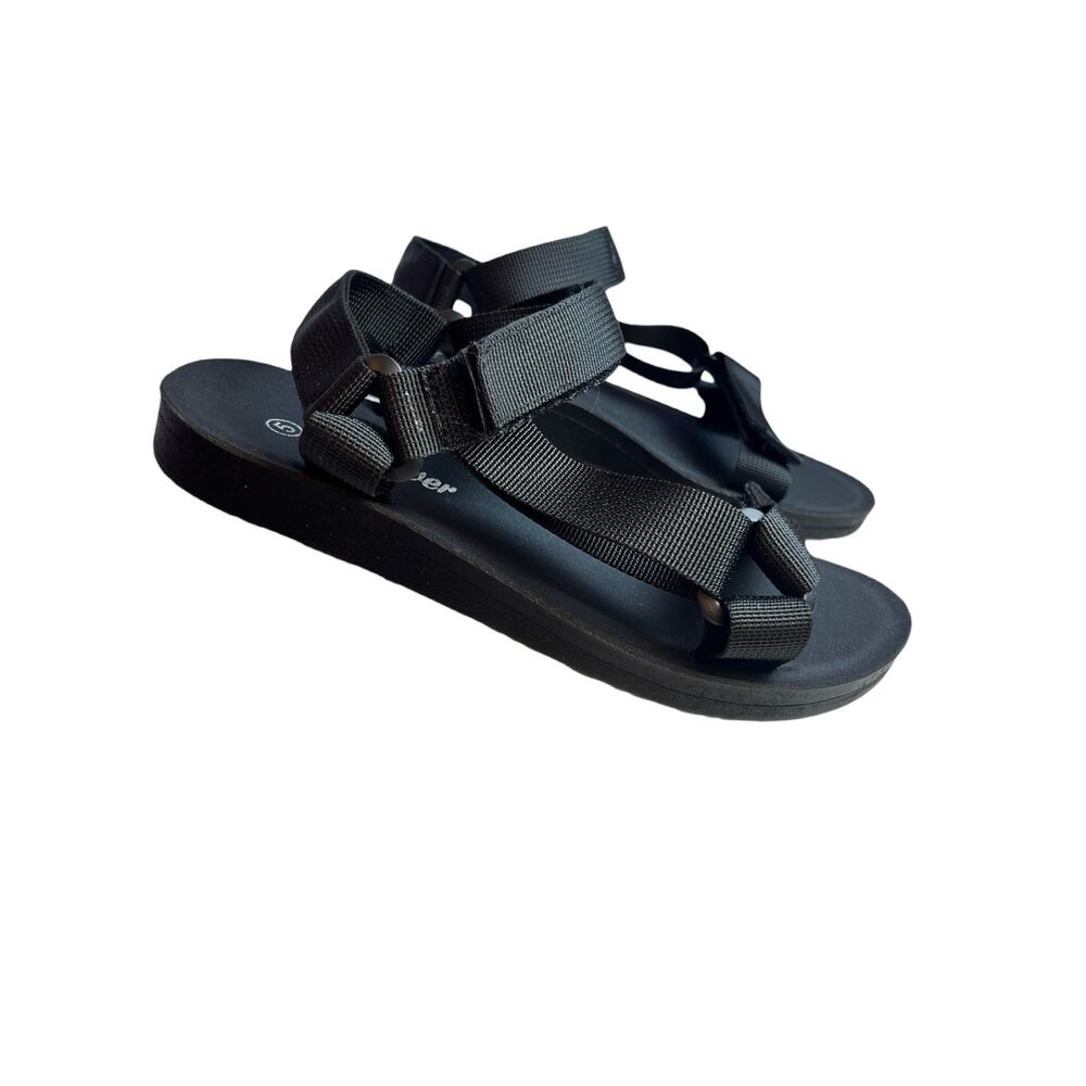 Forever Link Outdoor-21 Black Adjustable Sport Sandals Gorpcore New Box Size 5